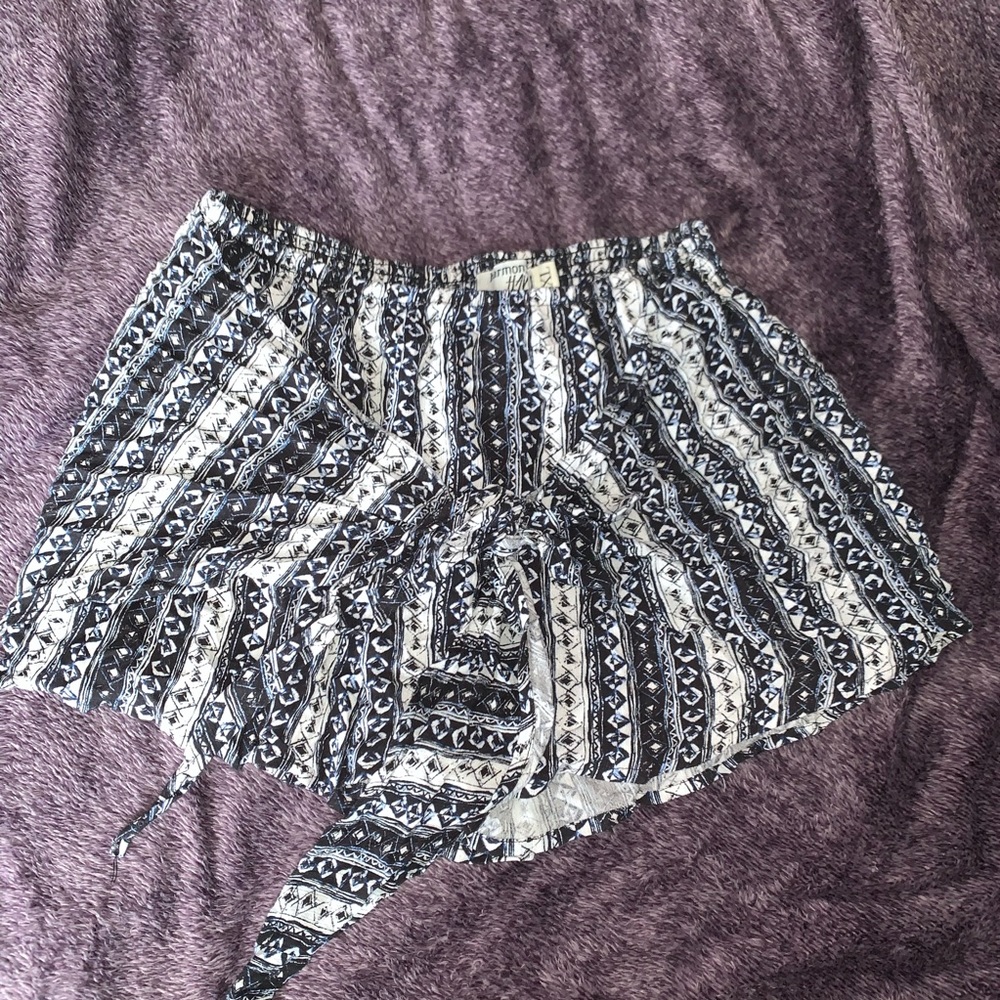 patterned summer shorts with knitted front
